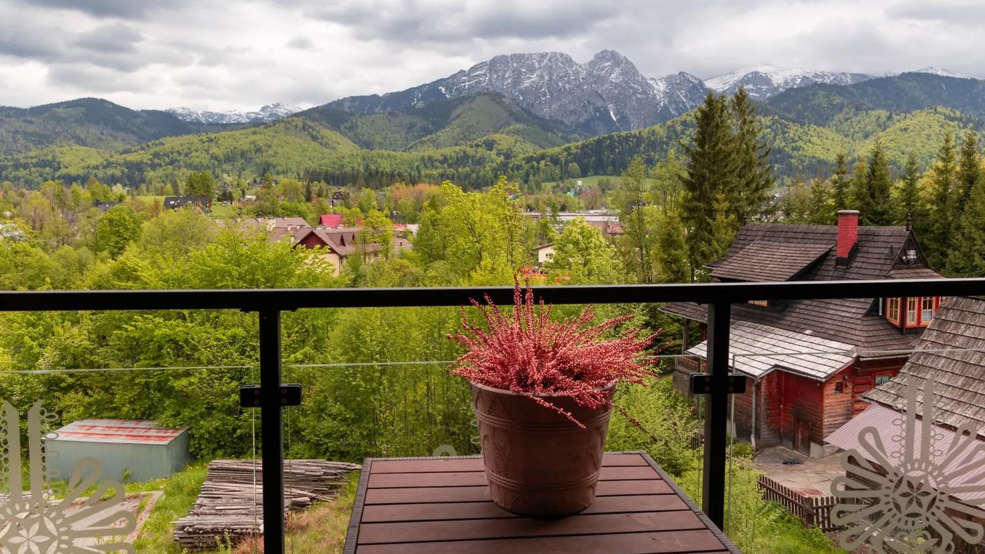 Polana Szymoszkowa Ski Resort - Chamerion Apartments Zakopane Poland